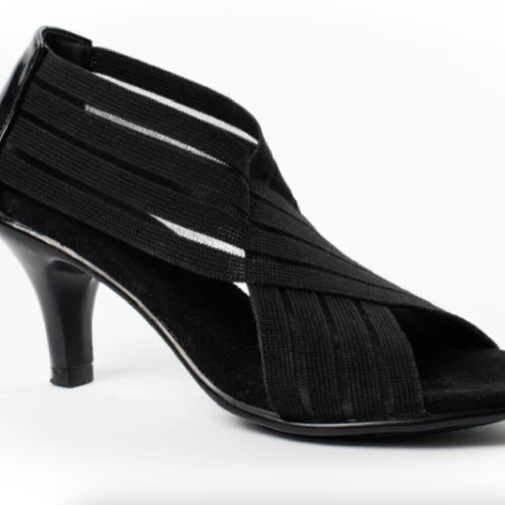 Barcelona Shoe Company Floresta Black & Mesh Kitten Heel Dress Sandals 37 NWOT